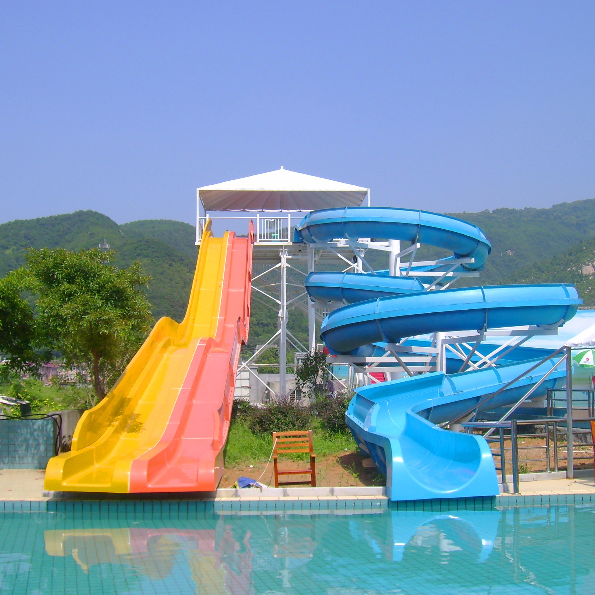 广州沁浪供应,水上乐园设备,水上乐园设施,组合滑梯,惊险刺激