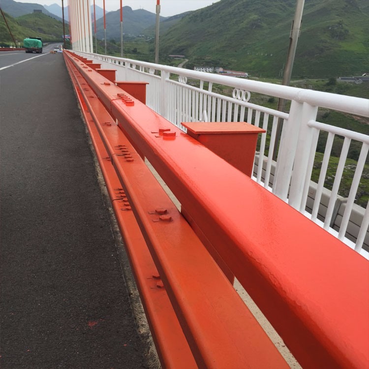 桥梁护栏立柱贵州厂家供应不锈钢复合管护栏不锈钢桥梁护栏