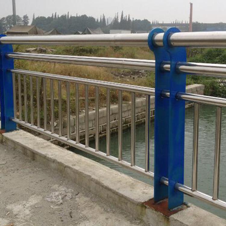 不锈钢防撞桥梁护栏厂家 桥梁围栏价格 桥梁外侧防撞护栏报价