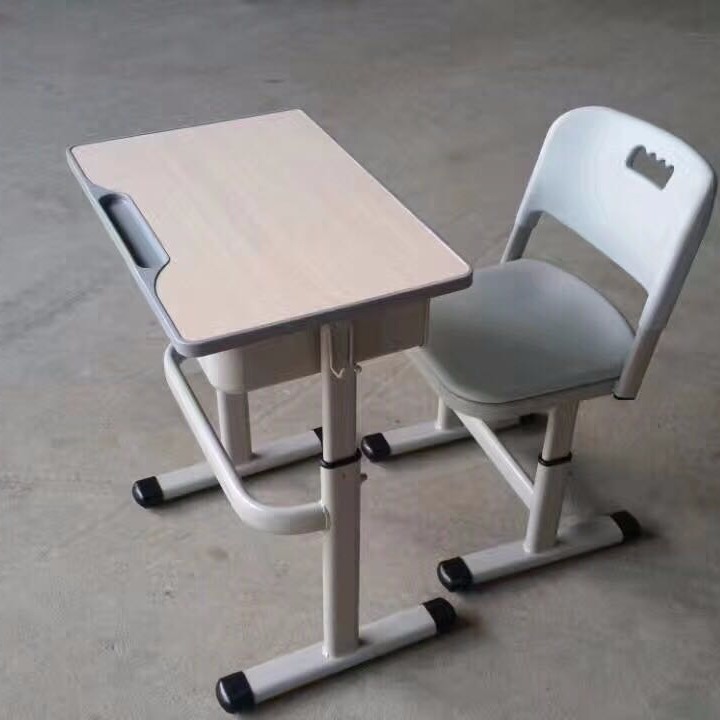 批发生产 学生课桌椅厂家 豪华升降课桌椅 钢木课桌椅 塑钢学生课桌椅