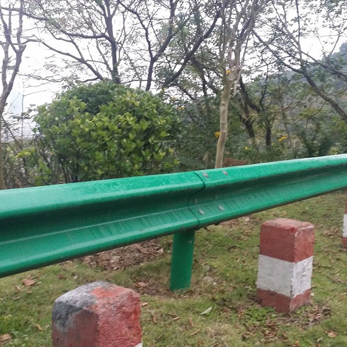 红枫湖镇厂家生产护栏批发高速公路乡村公路防撞波形护栏板