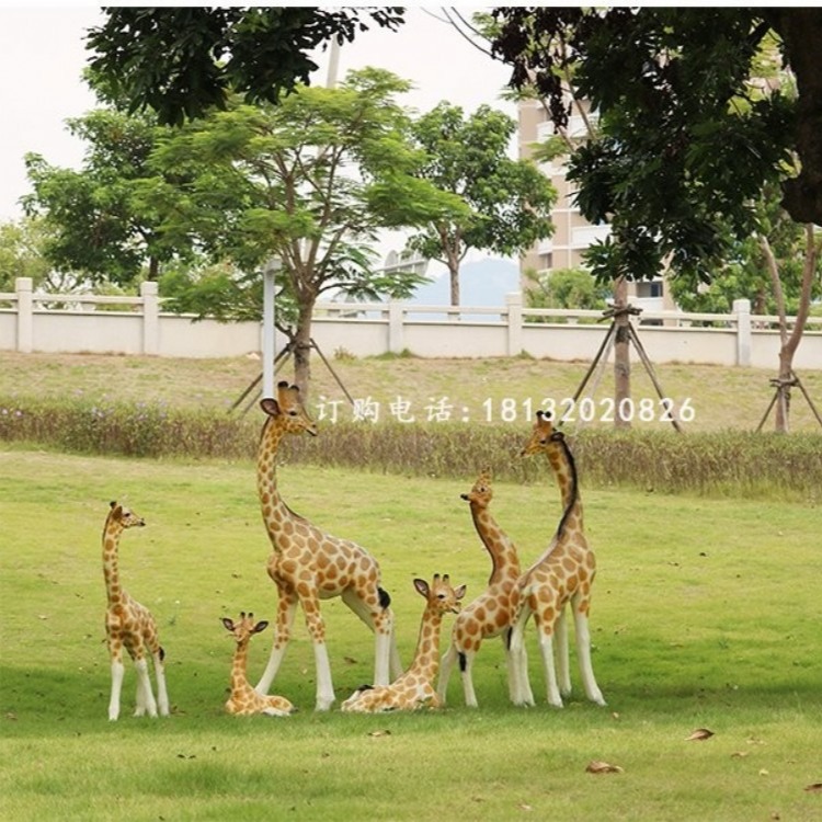 玻璃钢仿真长颈鹿，公园动物雕塑