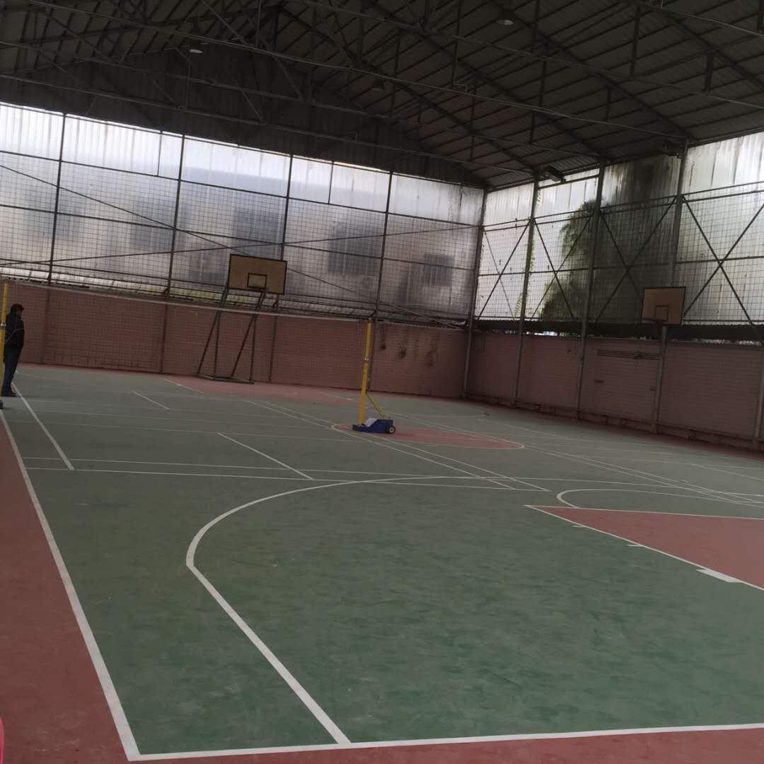 阳朔县哪里有会做透气型塑胶跑道的，学校epdm篮球场造价
