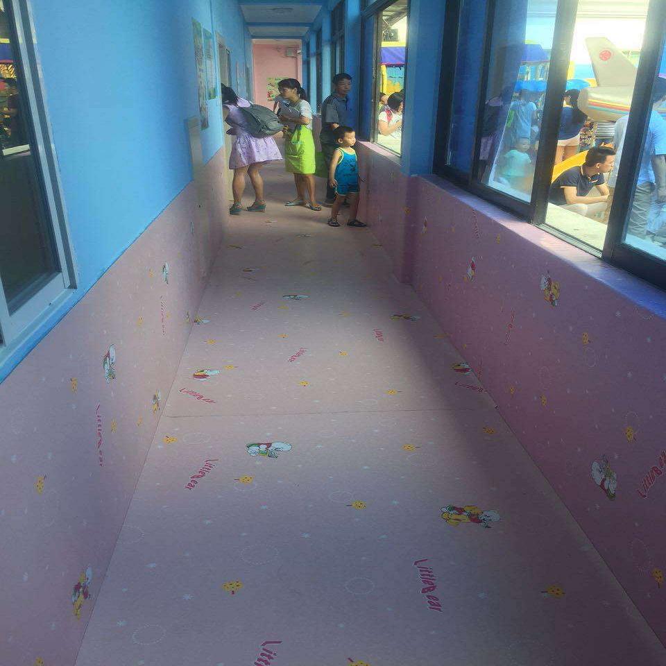 桂林市叠彩区专业幼儿园地板胶施工,塑胶篮球场怎么做
