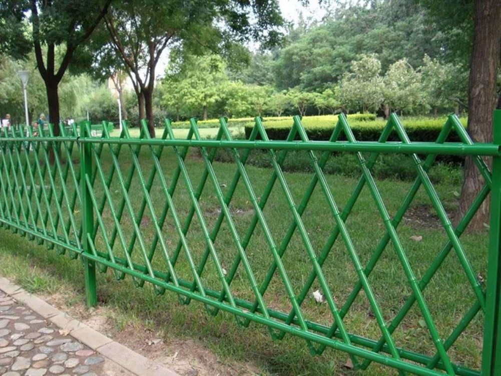 pvc草坪护栏塑钢围栏栅栏户外花池白色塑料小篱笆绿化带花园栏杆拉瑞