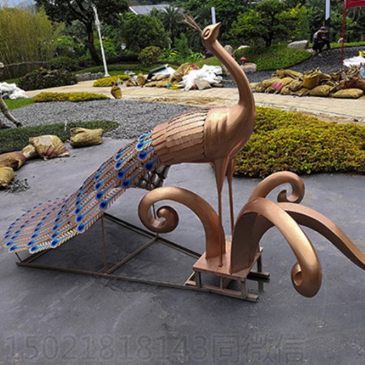 湖南产业园景观孔雀雕塑 不锈钢拉丝孔雀定制厂家